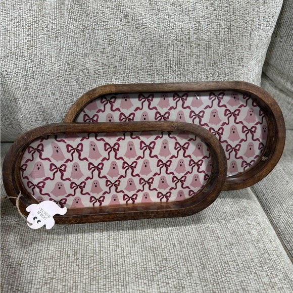 Made in India Wooden HALLOWEEN PINK GHOST & BOWS TRAYS - Picture 1 of 6